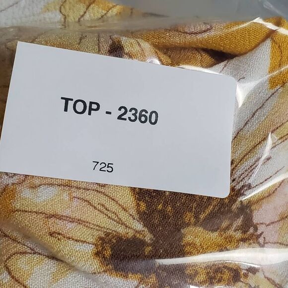 Maurices Women’s Plus Size 2X Yellow Floral Peasant Blouse Crochet Sleeve Detail - Picture 7 of 7